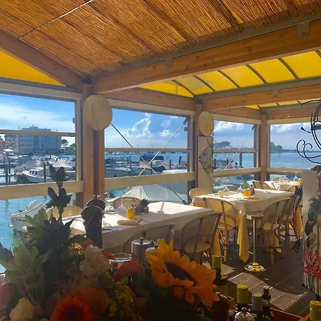 Meuble Tripoli Отель 3*