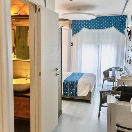 Hotel Meuble Tripoli 3*