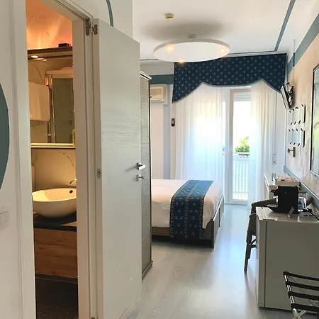 Otel Meuble Tripoli 3*