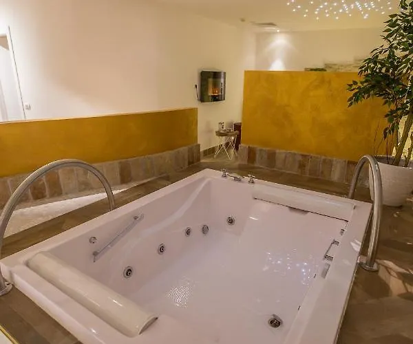 Meuble Tripoli Hotel